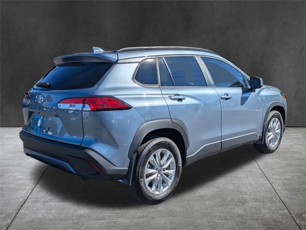 Used 2024 Toyota Corolla Cross LE SUV