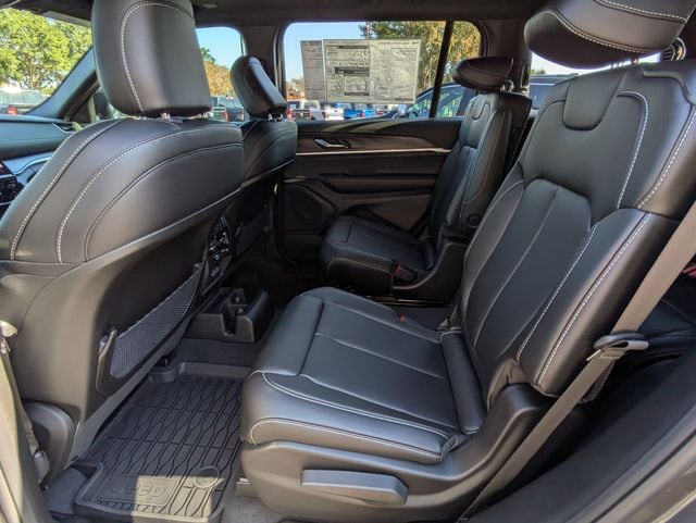 2025 Jeep Grand Cherokee L Limited - Photo 15