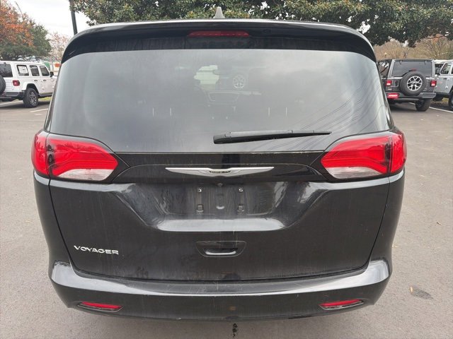 2023 Chrysler Voyager LX photo 4