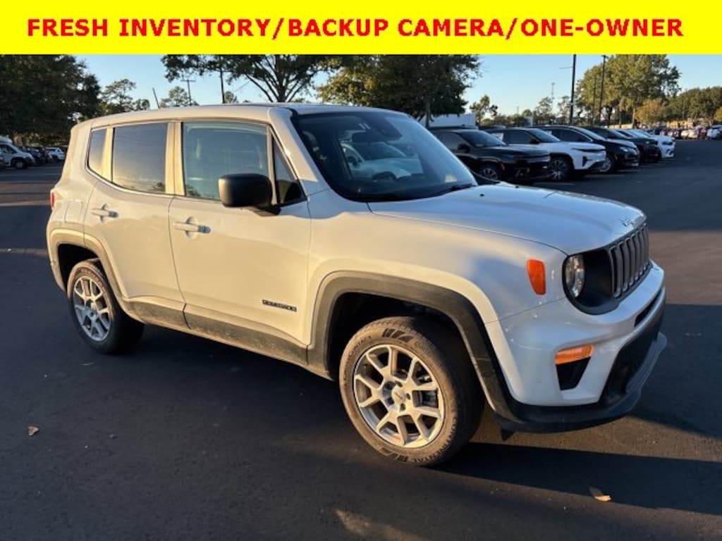 Used 2023 Jeep Renegade Latitude SUV