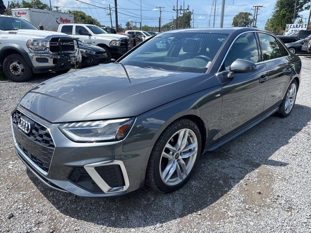 2023 Audi A4 S line Quattro Premium Plus photo 3