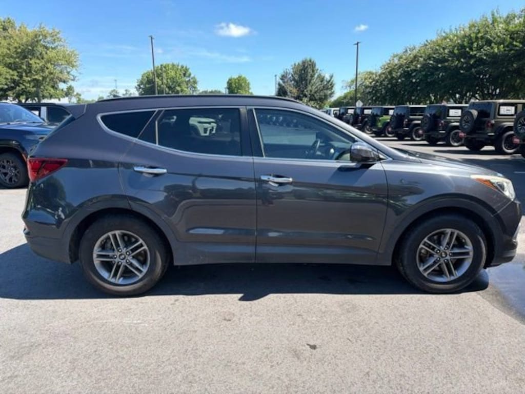 Used 2017 Hyundai Santa Fe Sport 2.4L SUV