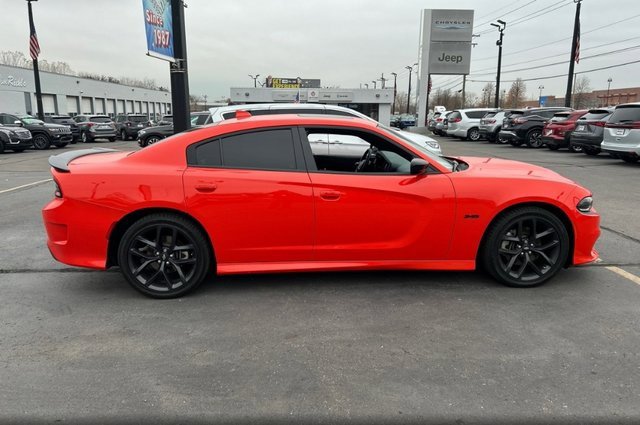 2023 Dodge Charger R/T Plus photo 2