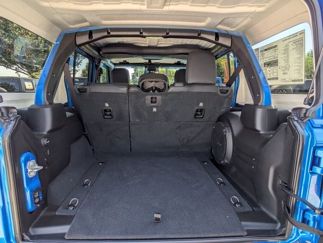 2025 Jeep Wrangler 4-Door Sahara - Photo 14