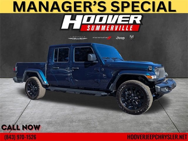2025 Jeep Gladiator Nighthawk's photo