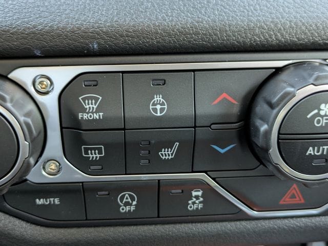 2026 Jeep Wrangler 4-Door Willys - Photo 25