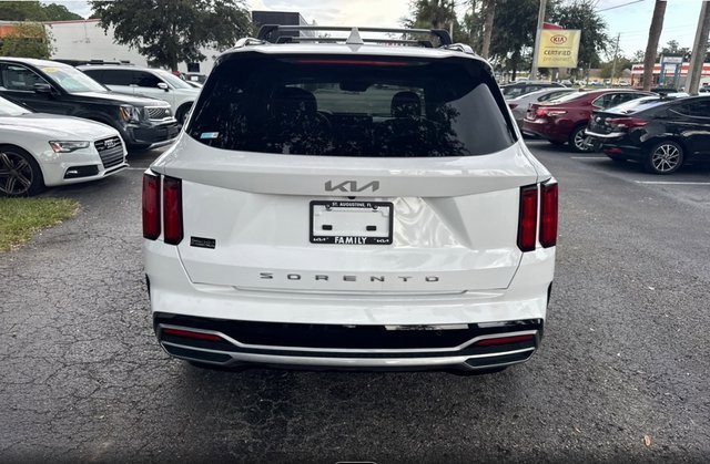 2022 Kia Sorento SX photo 4