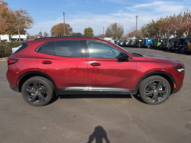 2023 Buick Envision Essence photo 2