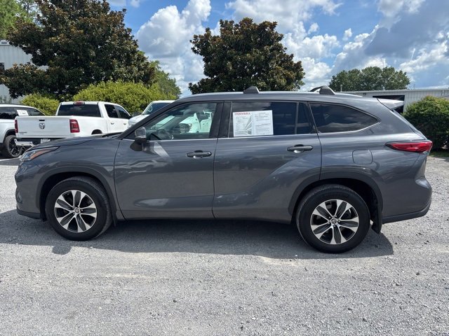 2020 Toyota Highlander XLE photo 4
