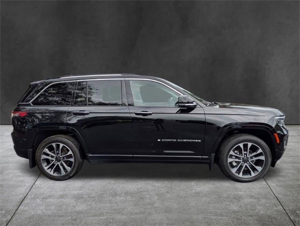 Used 2022 Jeep Grand Cherokee Overland SUV