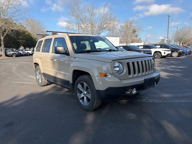 2016 Jeep Patriot Latitude's photo