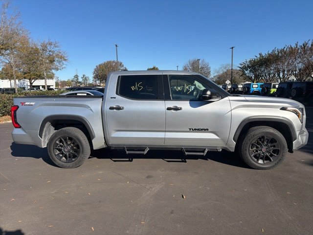 2022 Toyota Tundra SR5 photo 2
