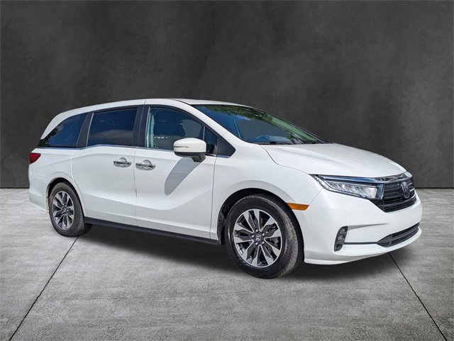 2024 Honda Odyssey EX-L photo 2