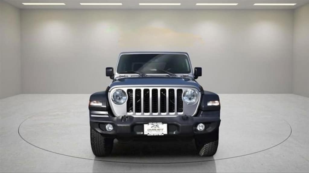 Used 2020 Jeep Gladiator Sport S Truck Crew Cab