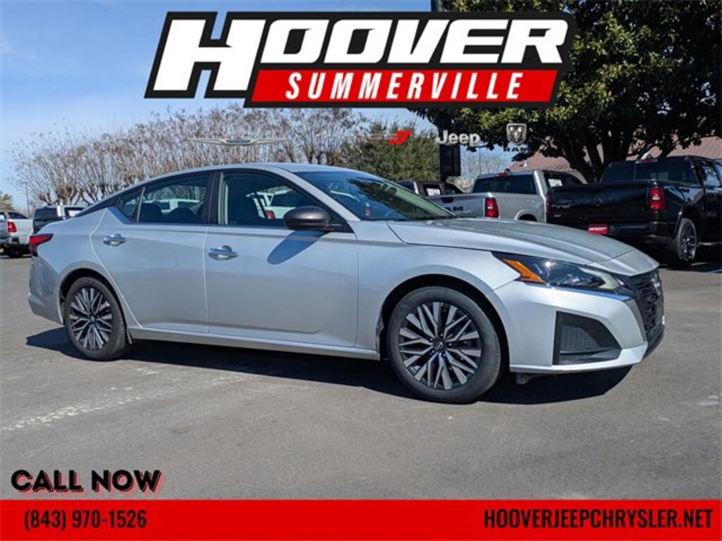 Used 2024 Nissan Altima 2.5 SV Sedan