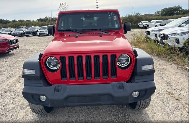 2022 Jeep Wrangler Unlimited Sport Altitude photo 3
