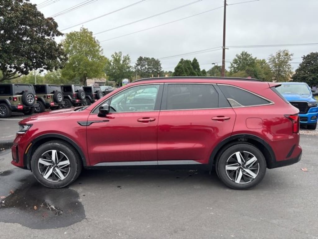 Used 2021 Kia Sorento S SUV