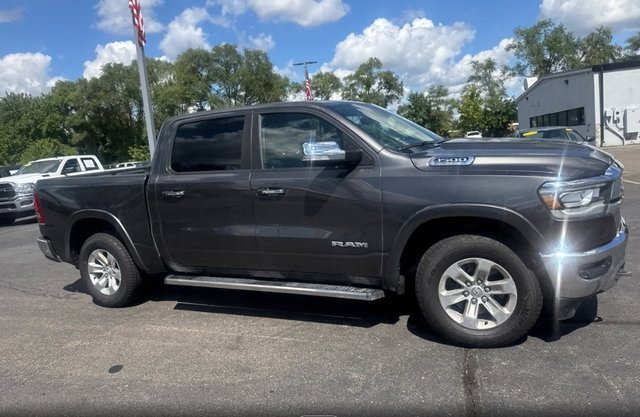2022 Ram 1500 Laramie photo 2
