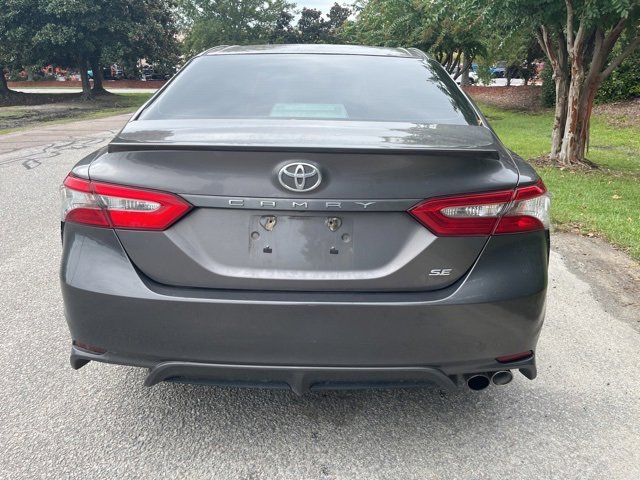 2018 Toyota Camry SE photo 4