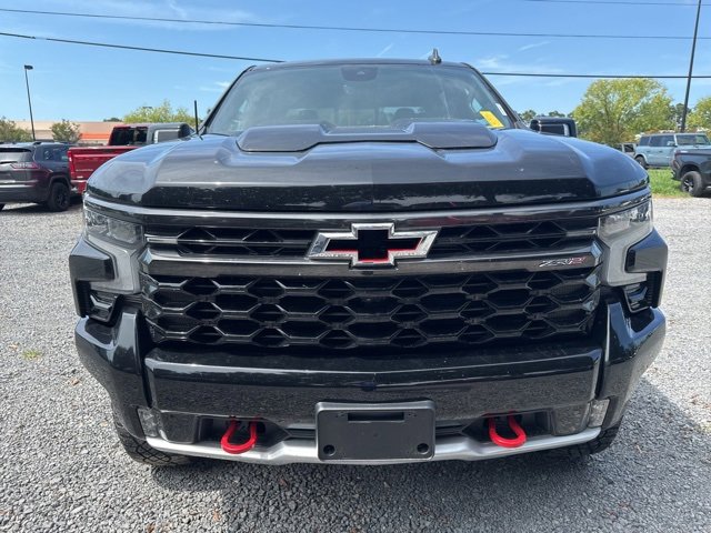 2024 Chevrolet Silverado 1500 ZR2 photo 2