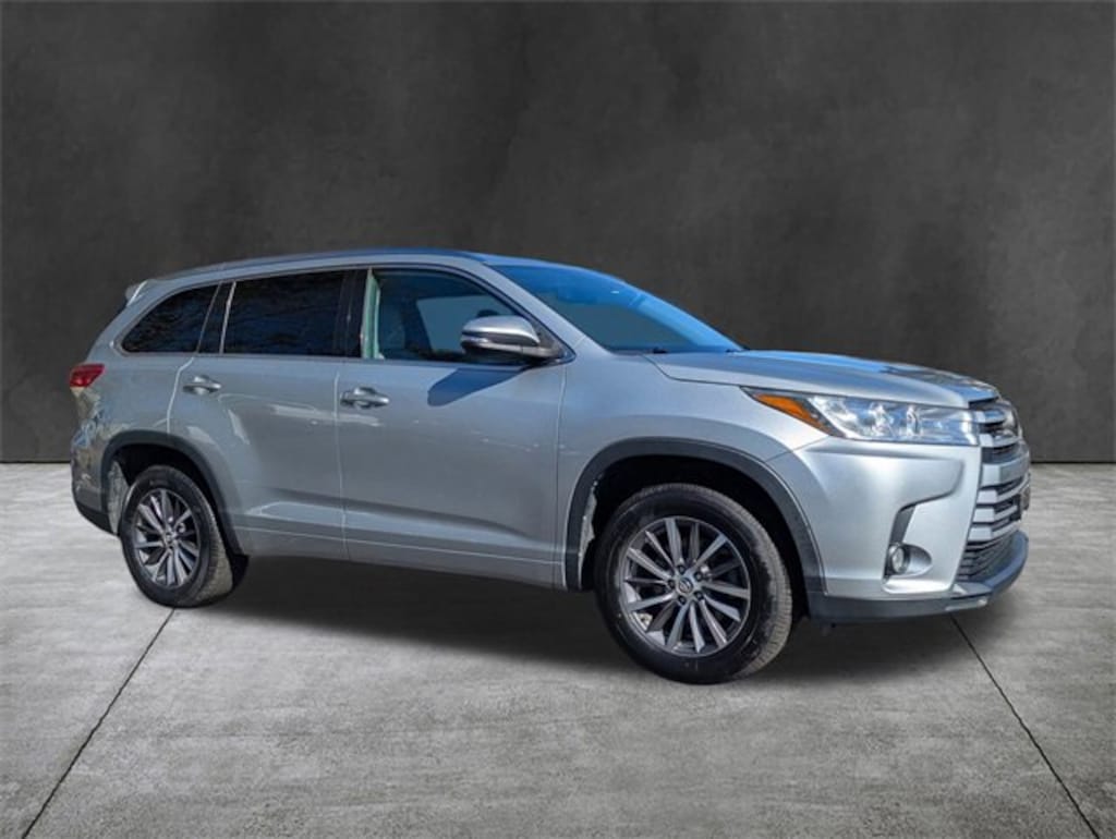 Used 2018 Toyota Highlander XLE SUV