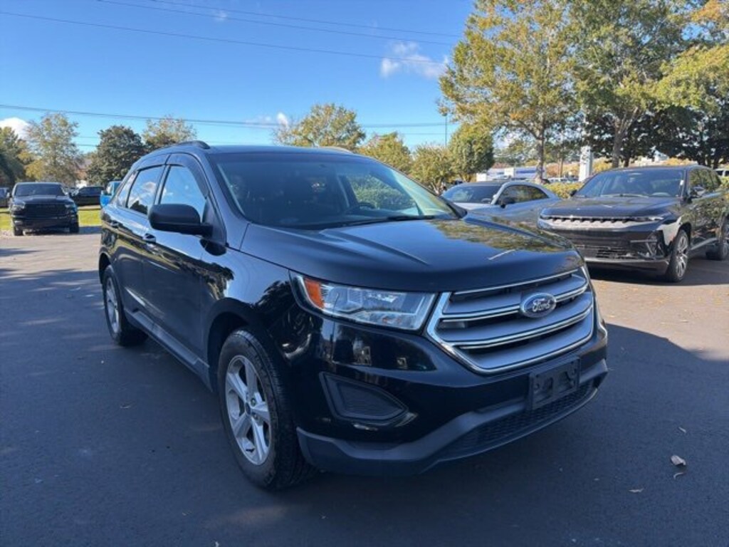 Used 2018 Ford Edge SE SUV