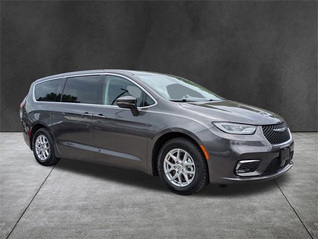 Used 2023 Chrysler Pacifica Touring L with VIN 2C4RC1BG2PR560164 for sale in Summerville, SC
