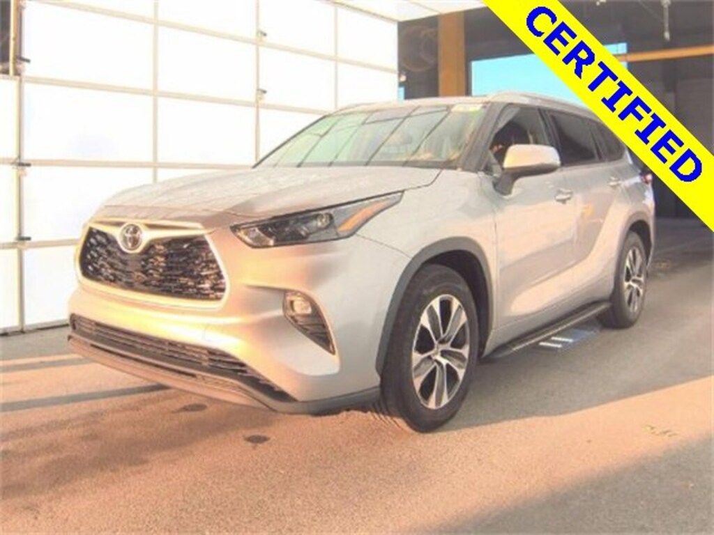 Used 2022 Toyota Highlander XLE SUV