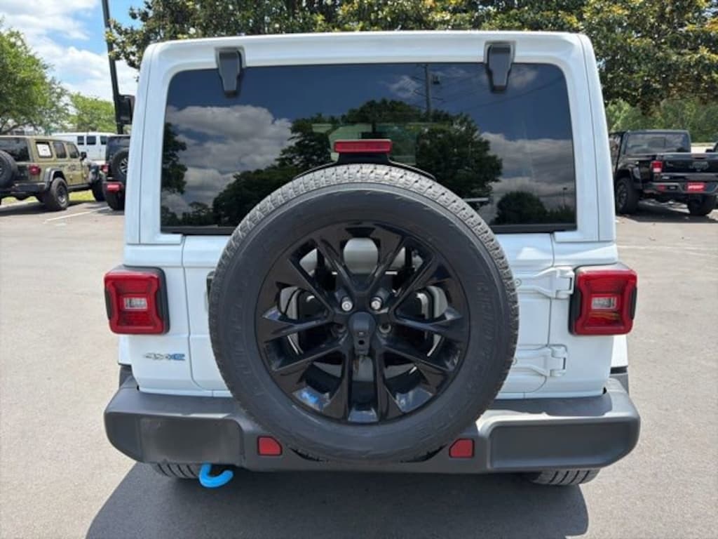 Used 2023 Jeep Wrangler 4xe Sahara SUV