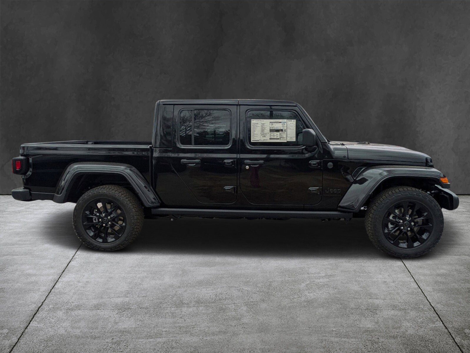 2025 Jeep Gladiator Sport photo 2