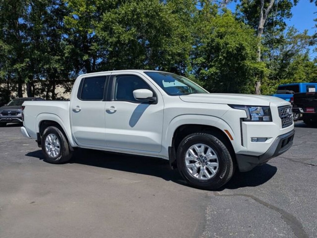 Used 2024 Nissan Frontier SV Truck Crew Cab