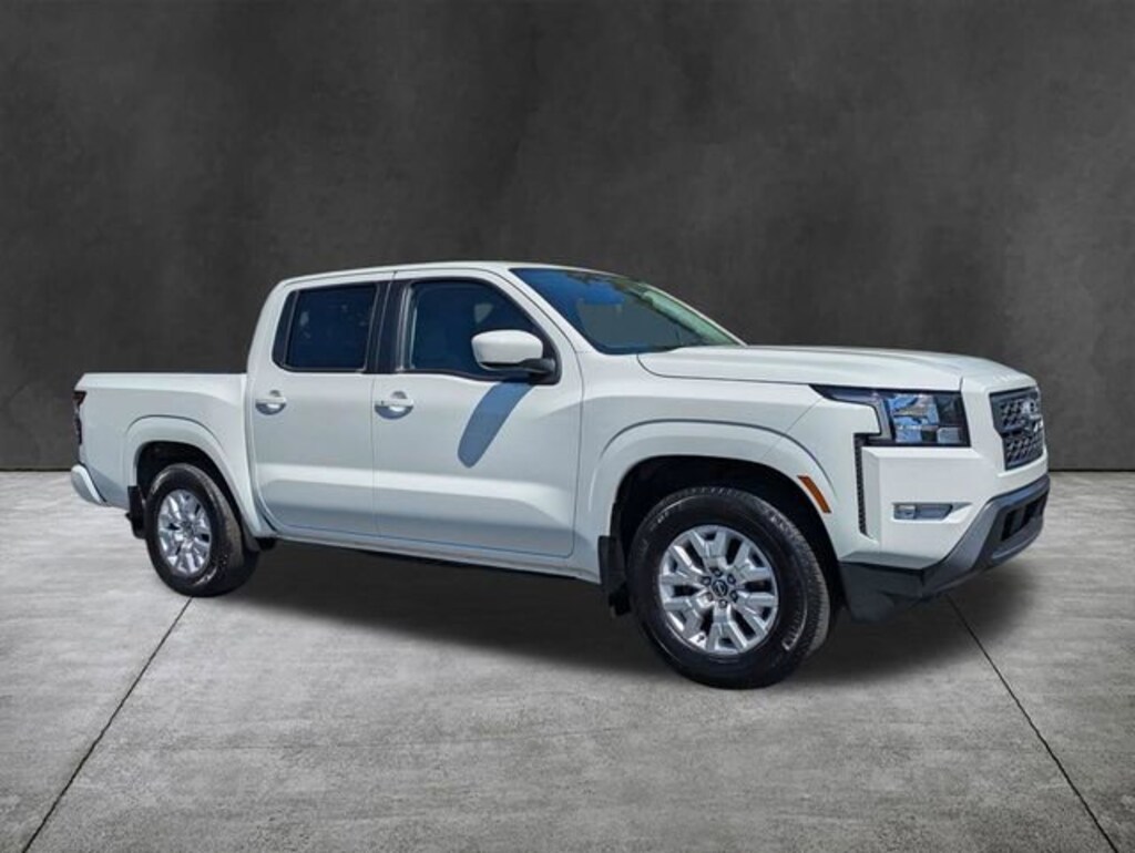 Used 2024 Nissan Frontier SV Truck Crew Cab