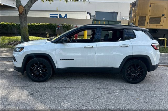 2022 Jeep Compass Altitude photo 4