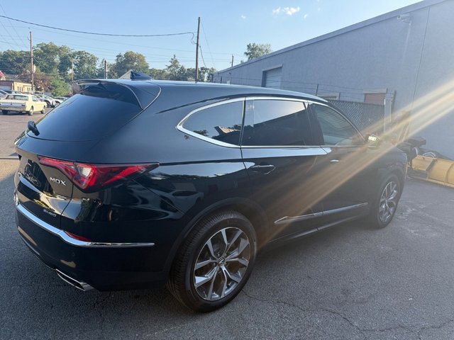 2023 Acura MDX SH-AWD Technology photo 3