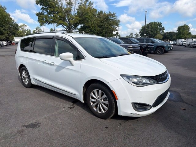 Used 2019 Chrysler Pacifica Touring L with VIN 2C4RC1BG6KR548978 for sale in Summerville, SC