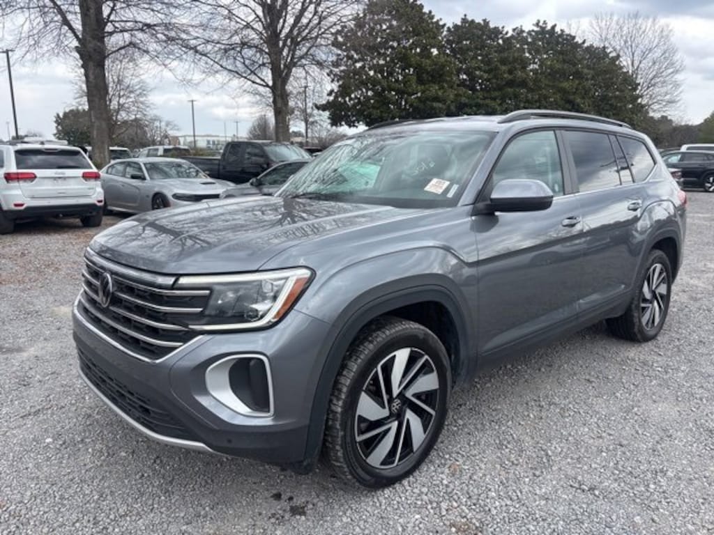 Used 2024 Volkswagen Atlas 2.0T SE w/Technology SUV