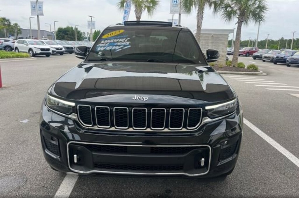 Used 2023 Jeep Grand Cherokee Overland SUV