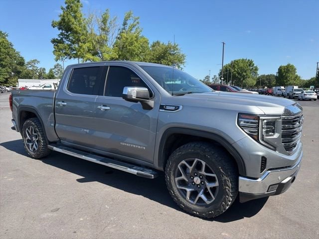 2024 GMC Sierra 4WD Crew Cab Short Box SLT's photo