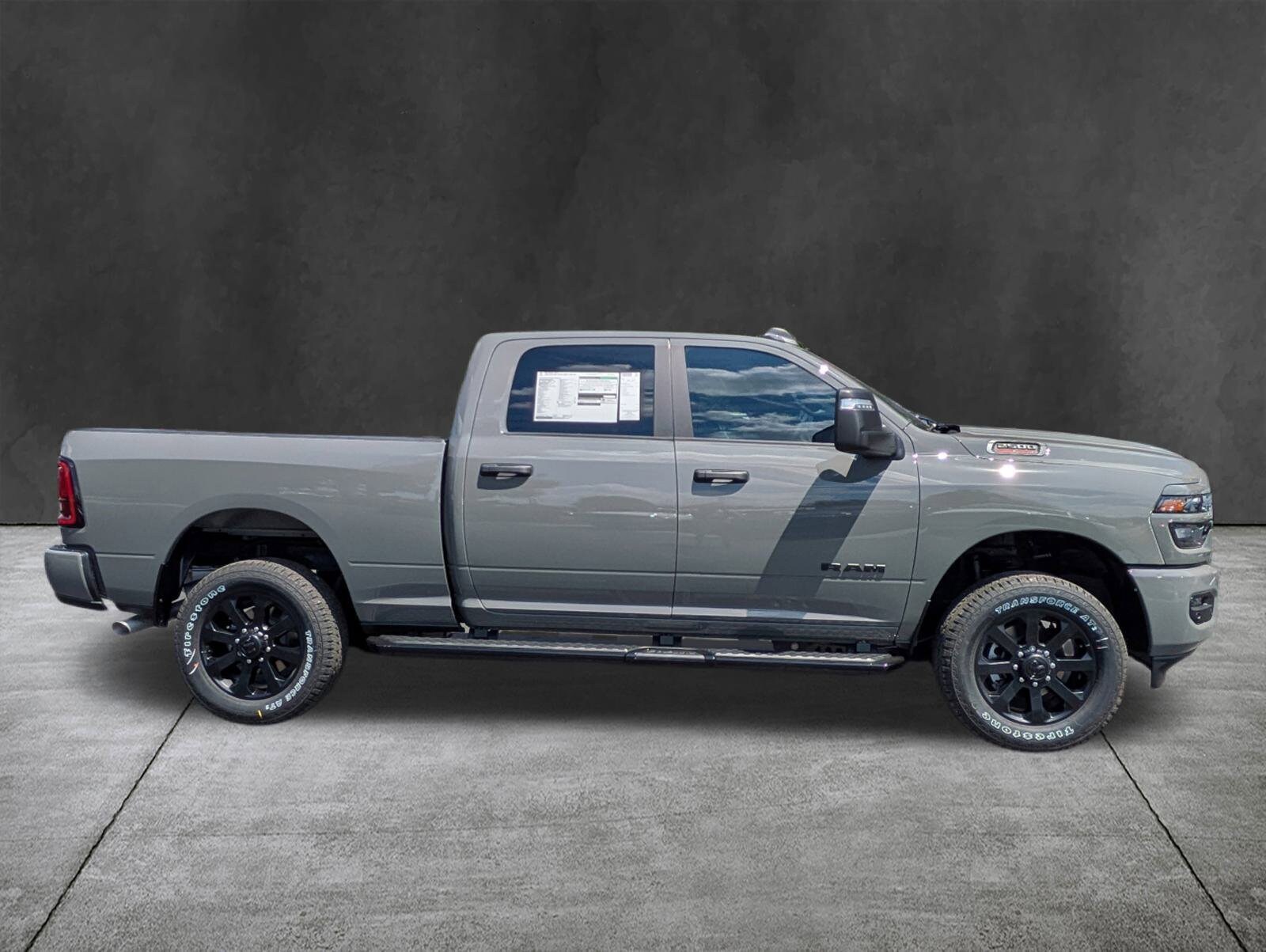 2026 Ram 2500 Big Horn photo 3