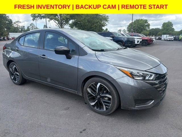 2024 Nissan Versa 1.6 SR CVT's photo