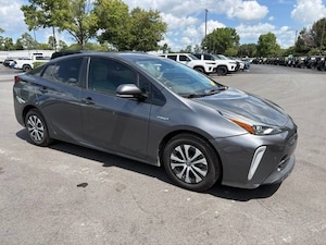 2020 Toyota Prius LE