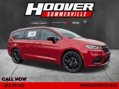 2026 Chrysler Pacifica Select Passenger Van