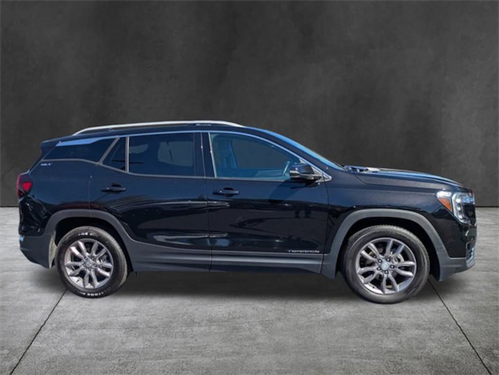 Used 2023 GMC Terrain SLT SUV