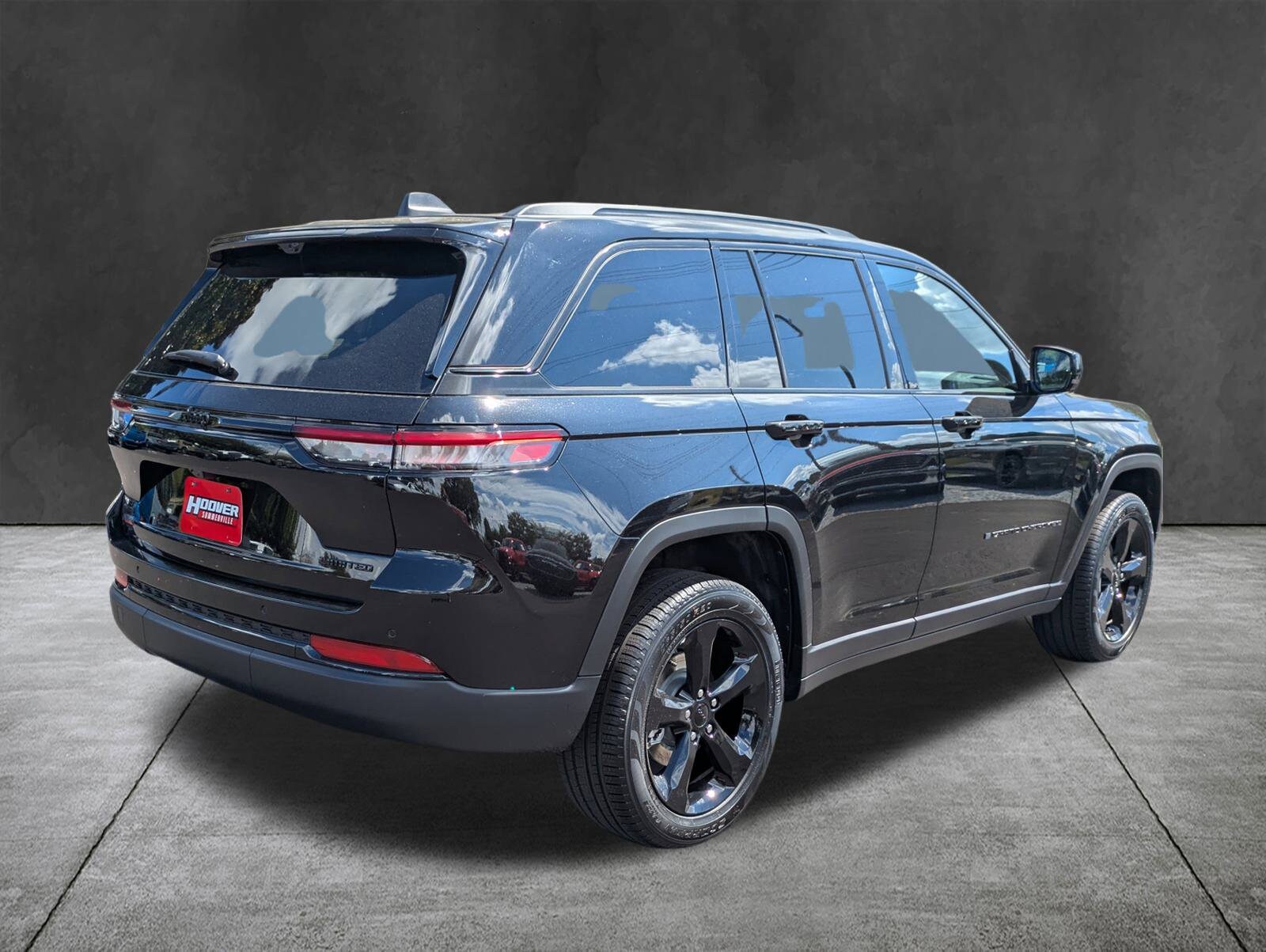 2025 Jeep Grand Cherokee Limited photo 4