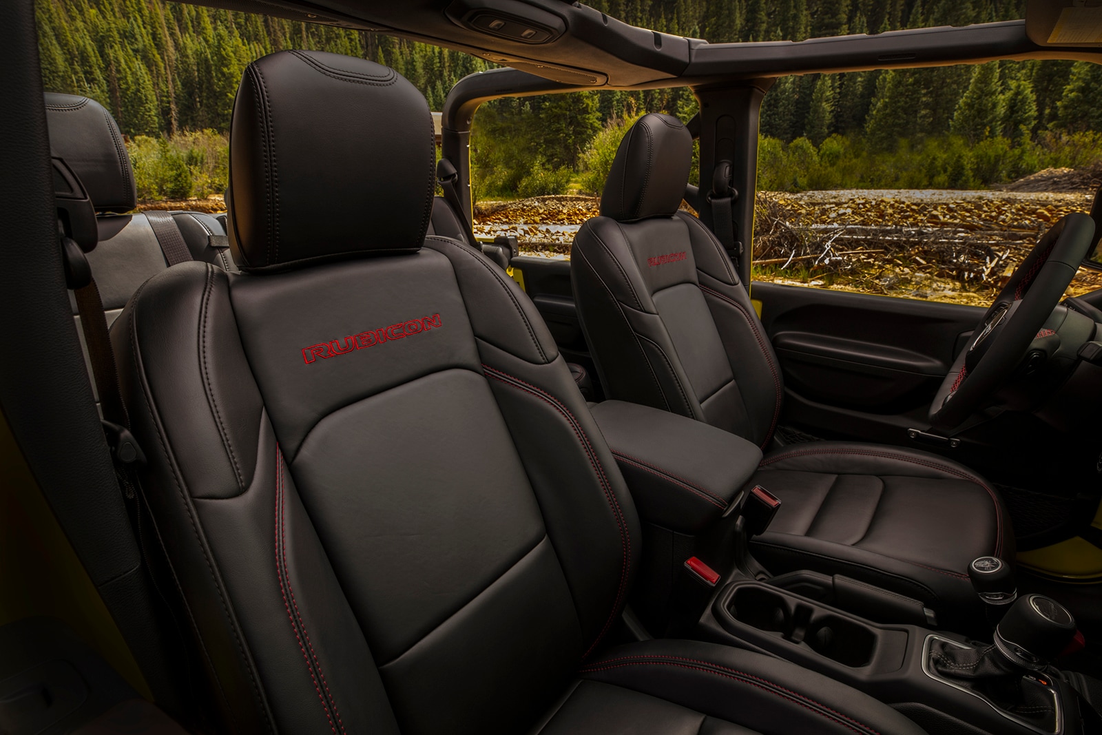 2025_Jeep_Gladiator_-_H3_-_Interior_Image.jpg