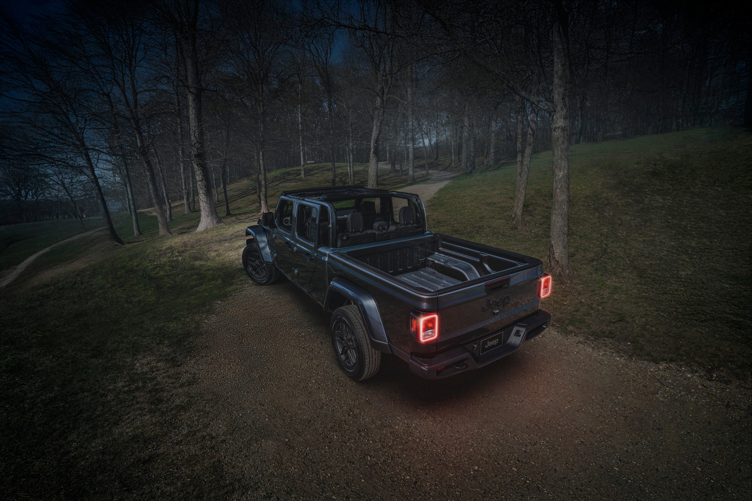 Jeep_Gladiator_Dark_Sky_-_Main_Blog_Image.jpg
