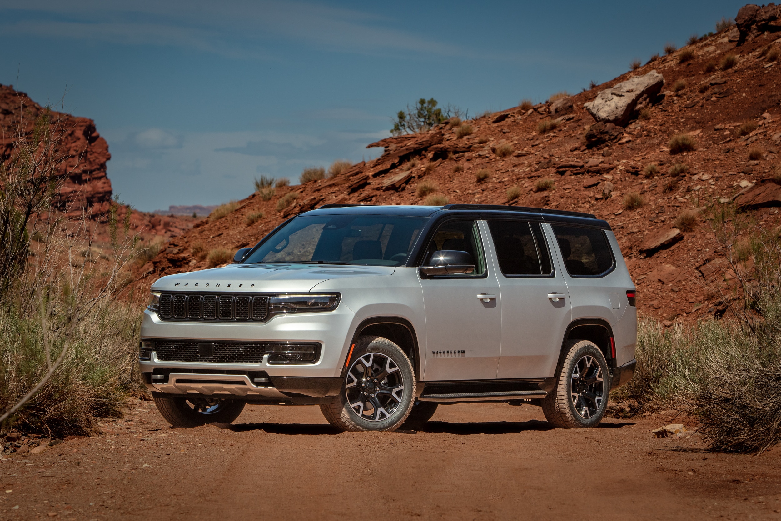 2025_Jeep_Wagoneer_Overland_-_Main_Blog_Image.jpg