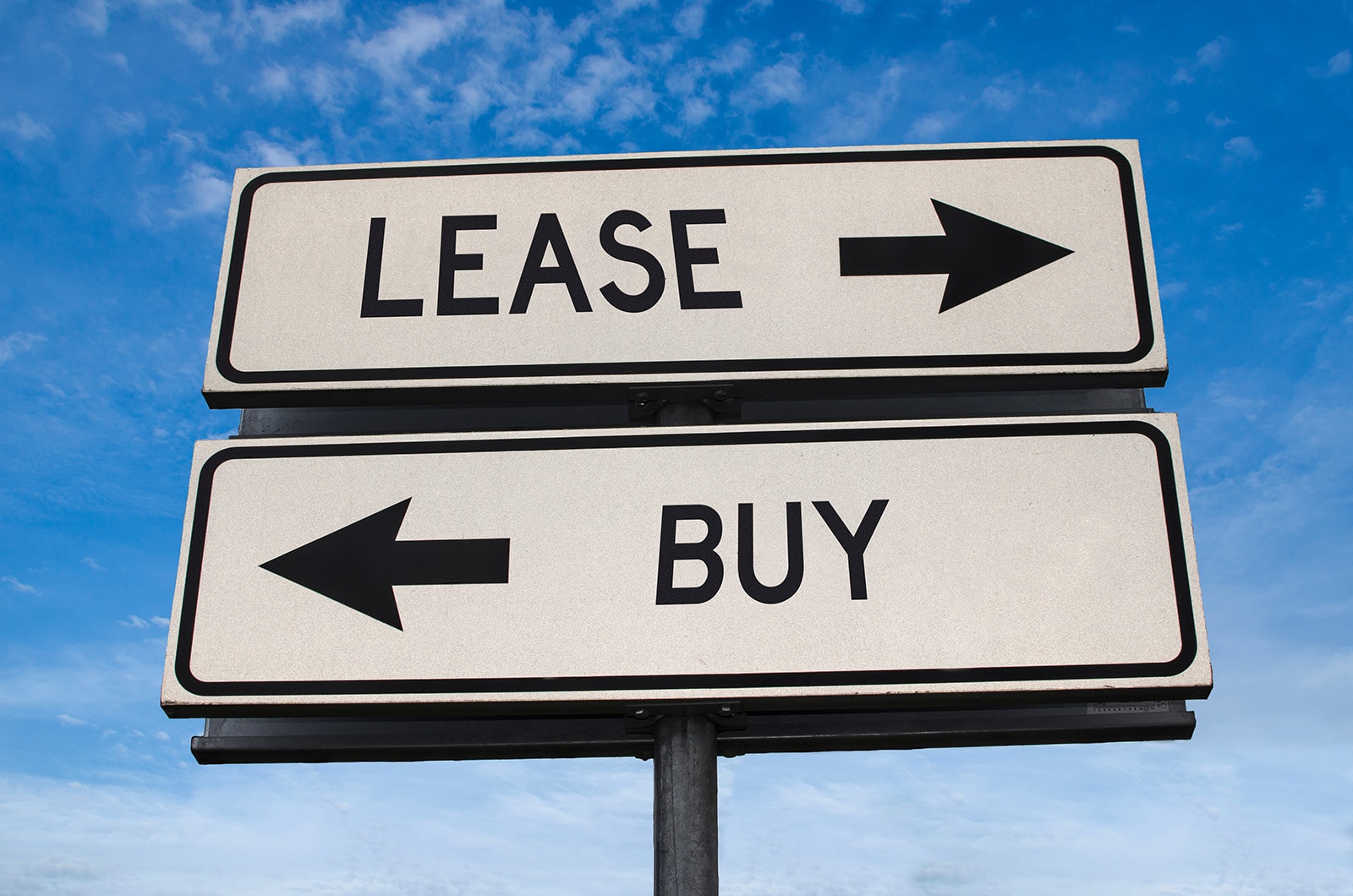 Buying_vs._Leasing_-_Main_Blog_Image.jpg