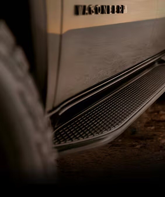 2025_Jeep_Wagoneer_Overland_-_H2_Sidesteps_Image.jpeg
