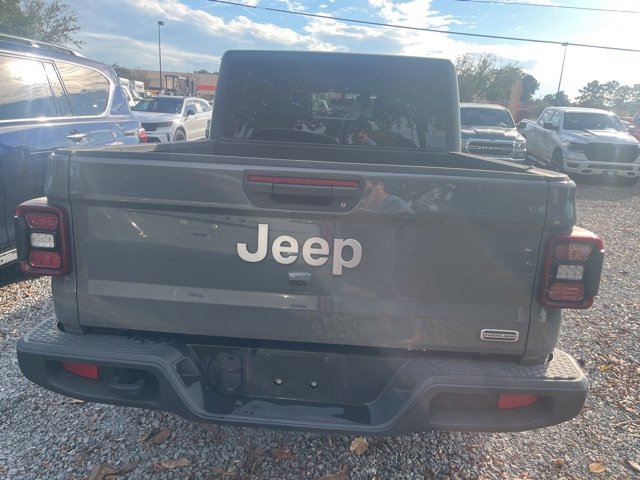 2021 Jeep Gladiator Overland photo 3